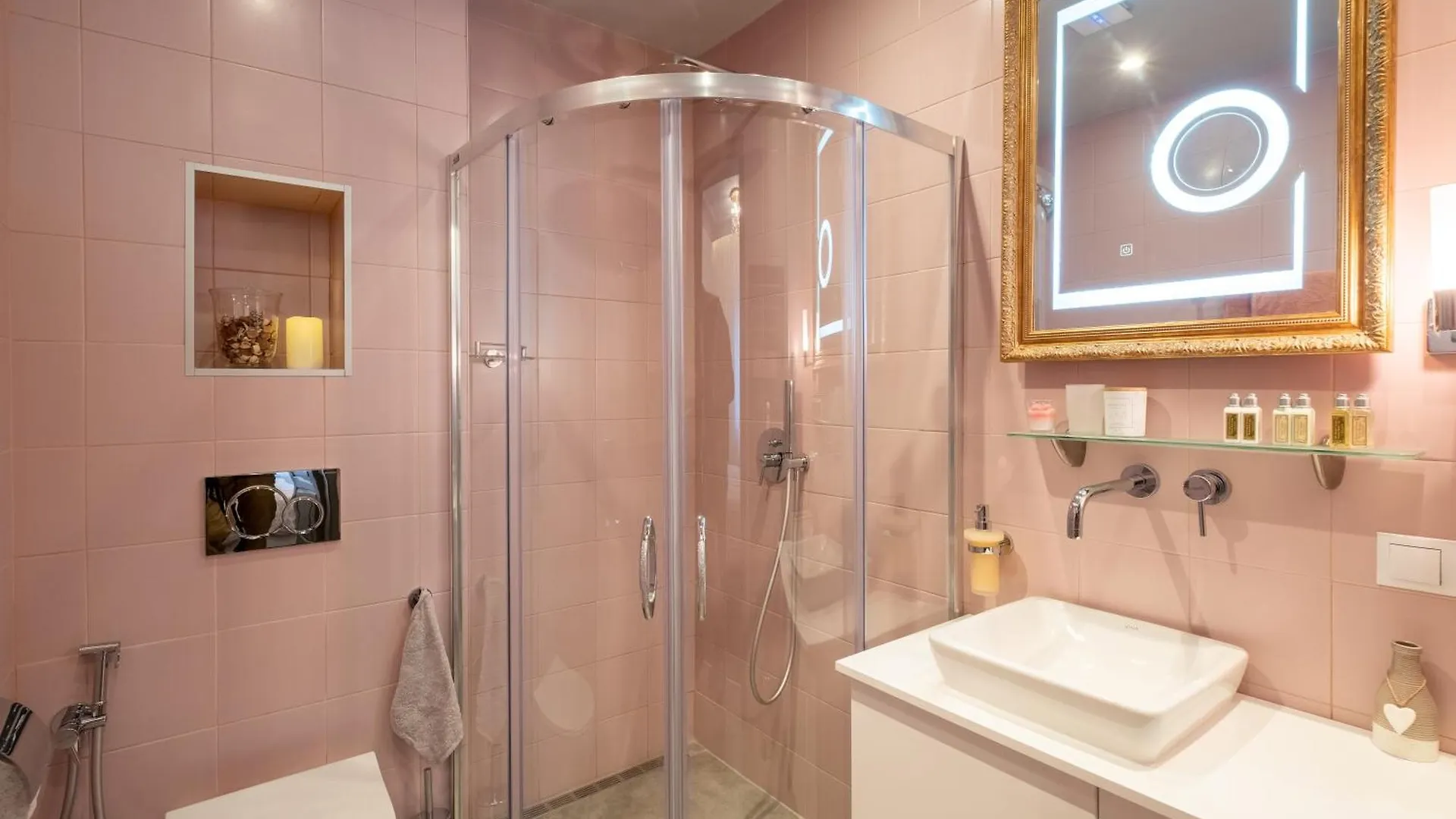 Premium Apartments - Top-Notch Place 2Br/2Bth Sofia 0*,